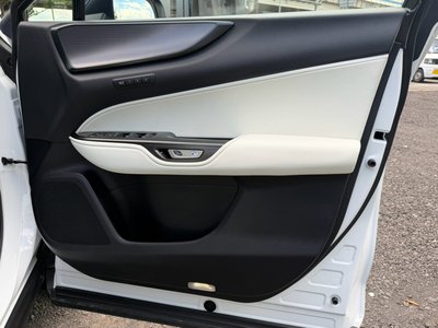 صورة مصغرة 34 لـ 2023 Lexus NX