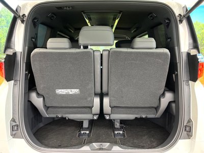 2025 Toyota ALPHARD — фото 38