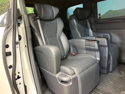 2025 Toyota ALPHARD — фото 39