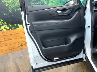 2025 Toyota ALPHARD — фото 33