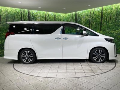 2022 Toyota ALPHARD — фото 30