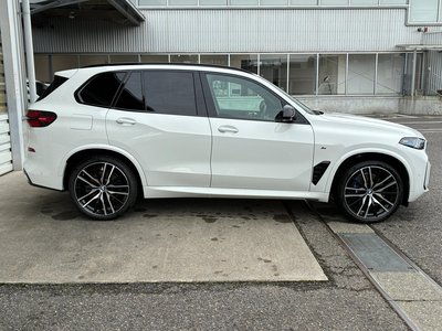 2025 BMW X5 thumbnail 32