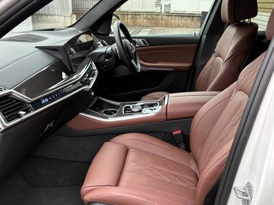 2025 BMW X5 photo 2