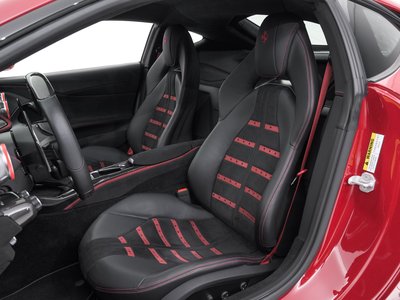 2020 Ferrari 812 SUPERFAST 缩略图 4
