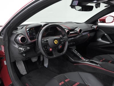 2020 Ferrari 812 SUPERFAST 缩略图 3