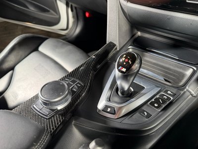 2018 BMW M3 SEDAN thumbnail 32