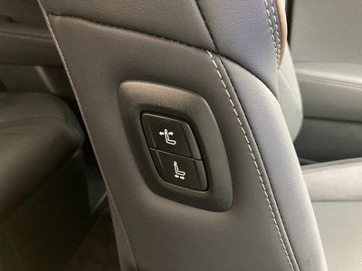 2025 Toyota CROWN ESTATE thumbnail 34