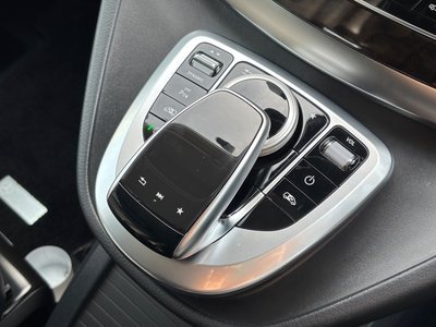 2019 Mercedes-BENZ V-CLASS thumbnail 29