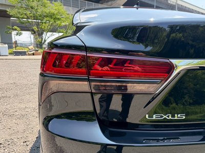 2021 Lexus LS thumbnail 23