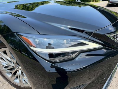 2021 Lexus LS photo 11