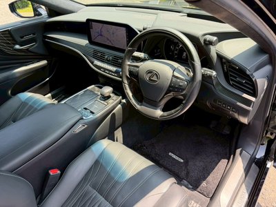 2021 Lexus LS thumbnail 38