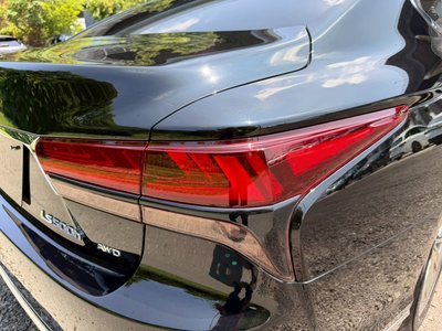 2021 Lexus LS thumbnail 20