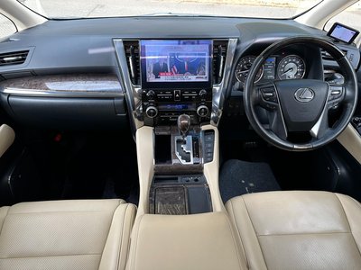 2021 Toyota ALPHARD — фото 2
