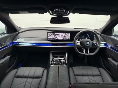 2025 BMW 7 SERIES thumbnail 19