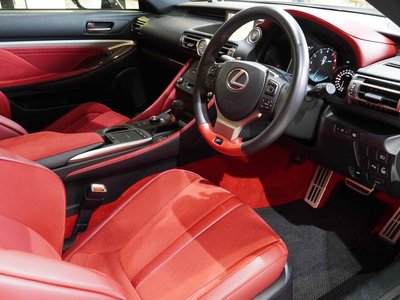2019 Lexus RC F — фото 18