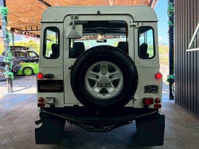 1999 LAND Rover DEFENDER photo 11