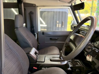 1999 LAND Rover DEFENDER photo 15