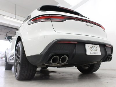 2022 Porsche MACAN photo 10