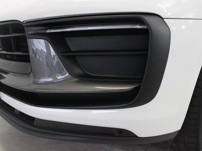 2022 Porsche MACAN photo 48