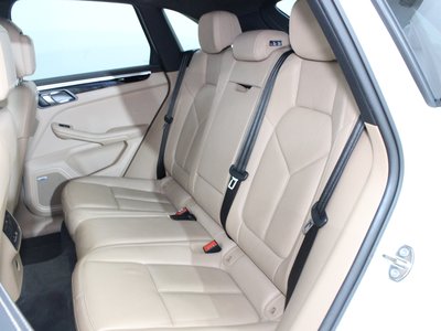 2022 Porsche MACAN photo 16