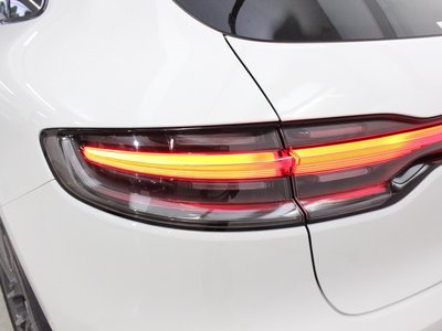 2022 Porsche MACAN photo 67