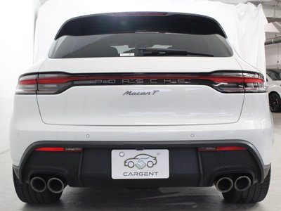 2022 Porsche MACAN photo 12