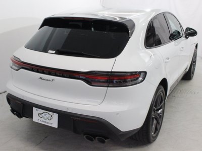 2022 Porsche MACAN photo 24