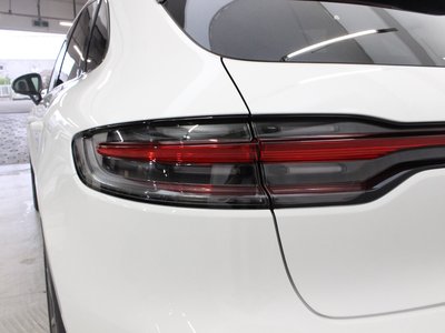 2022 Porsche MACAN photo 51