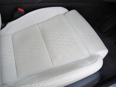 2023 Lexus RX — миниатюра 28