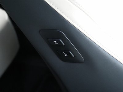 2023 Lexus RX — миниатюра 67
