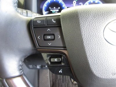 صورة 14 لـ 2023 Toyota ALPHARD