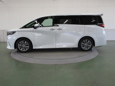 صورة 8 لـ 2023 Toyota ALPHARD