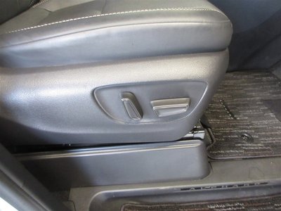 صورة 24 لـ 2023 Toyota ALPHARD