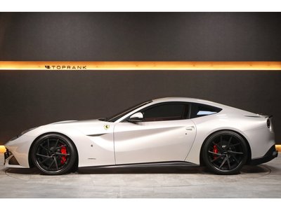 2013 Ferrari F12 BERLINETTA 照片 23