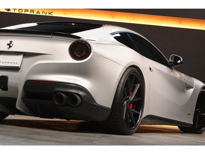 2013 Ferrari F12 BERLINETTA 照片 31