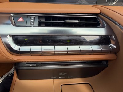 2025 Lexus LC CONVERTIBLE thumbnail 37