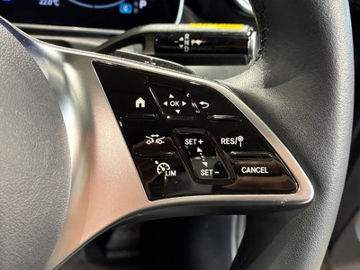 2025 Mercedes-BENZ C-CLASS photo 7