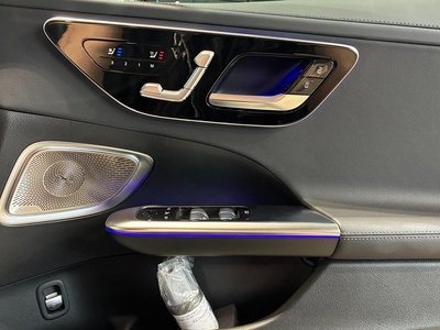 2025 Mercedes-BENZ C-CLASS photo 9