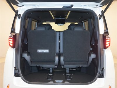 صورة 30 لـ 2024 Toyota ALPHARD
