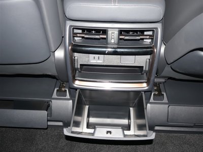 صورة 23 لـ 2024 Toyota ALPHARD