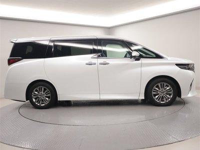 صورة 2 لـ 2024 Toyota ALPHARD