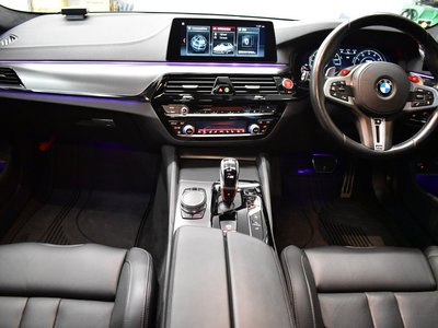2018 BMW M5 photo 2