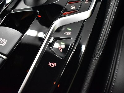 2018 BMW M5 thumbnail 30