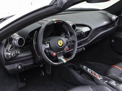 صورة 14 لـ 2021 Ferrari F8 SPIDER