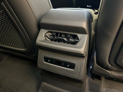صورة 31 لـ 2025 AUDI Q6 E-TRON