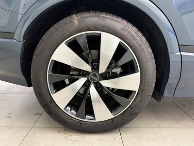 صورة 37 لـ 2025 AUDI Q6 E-TRON