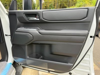 صورة 47 لـ 2025 Toyota LAND CRUISER 250