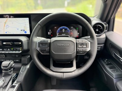 صورة 28 لـ 2025 Toyota LAND CRUISER 250