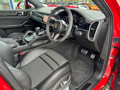 صورة مصغرة 18 لـ 2020 Porsche CAYENNE