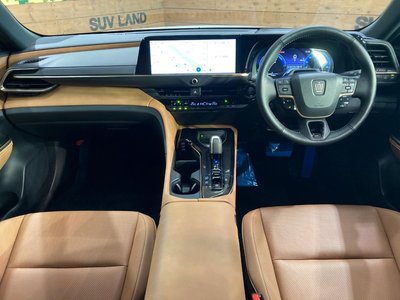 2025 Toyota CROWN SPORT photo 2